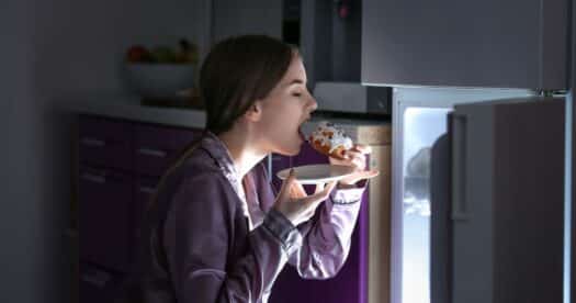 eating. how to overcome emotional eating.